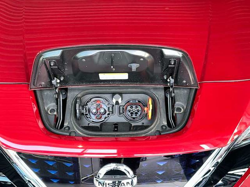 Nissan Leaf Acenta 40 kWh 150PS Winter Navi Kamera Sitzheizung